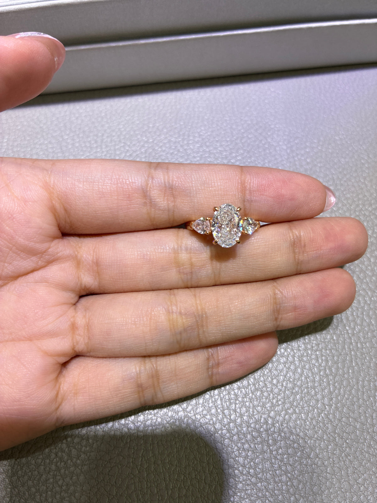 Deposit for Natali ||14k white gold//2.5cts//E/VVS2//side stone 0.6ct