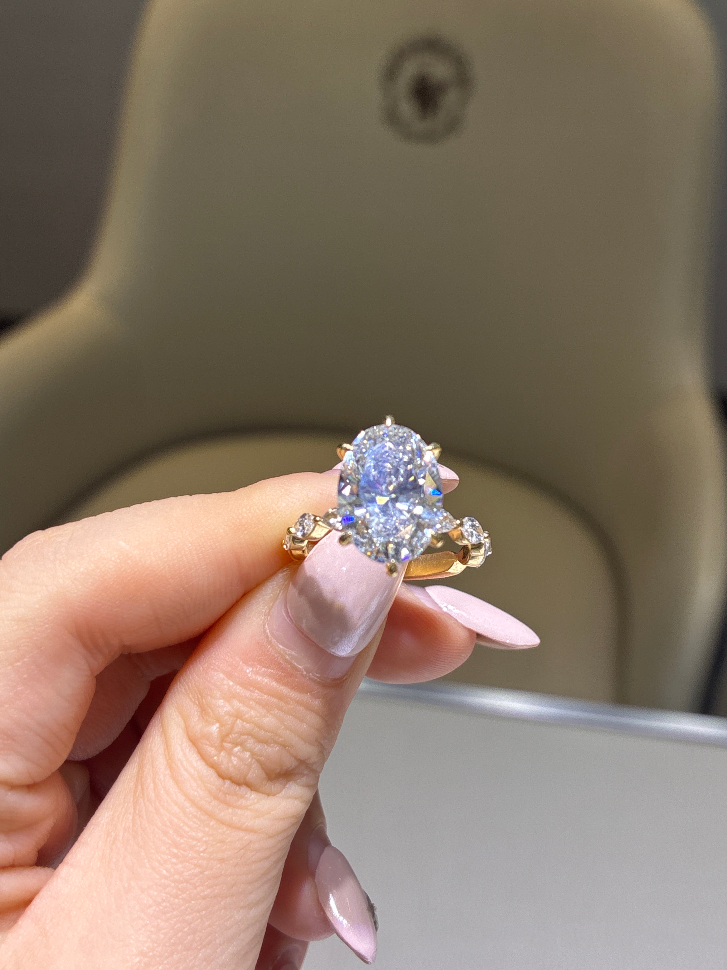 Deposit For Kali 14k gold oval cut 5 carat E/vs1