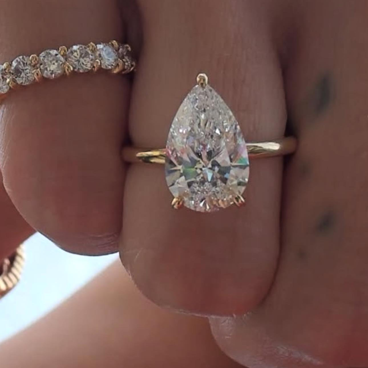 4 Carat Pear Solitaire Lab Diamond Ring(3prongs/thin band, DE/VS-VVS)