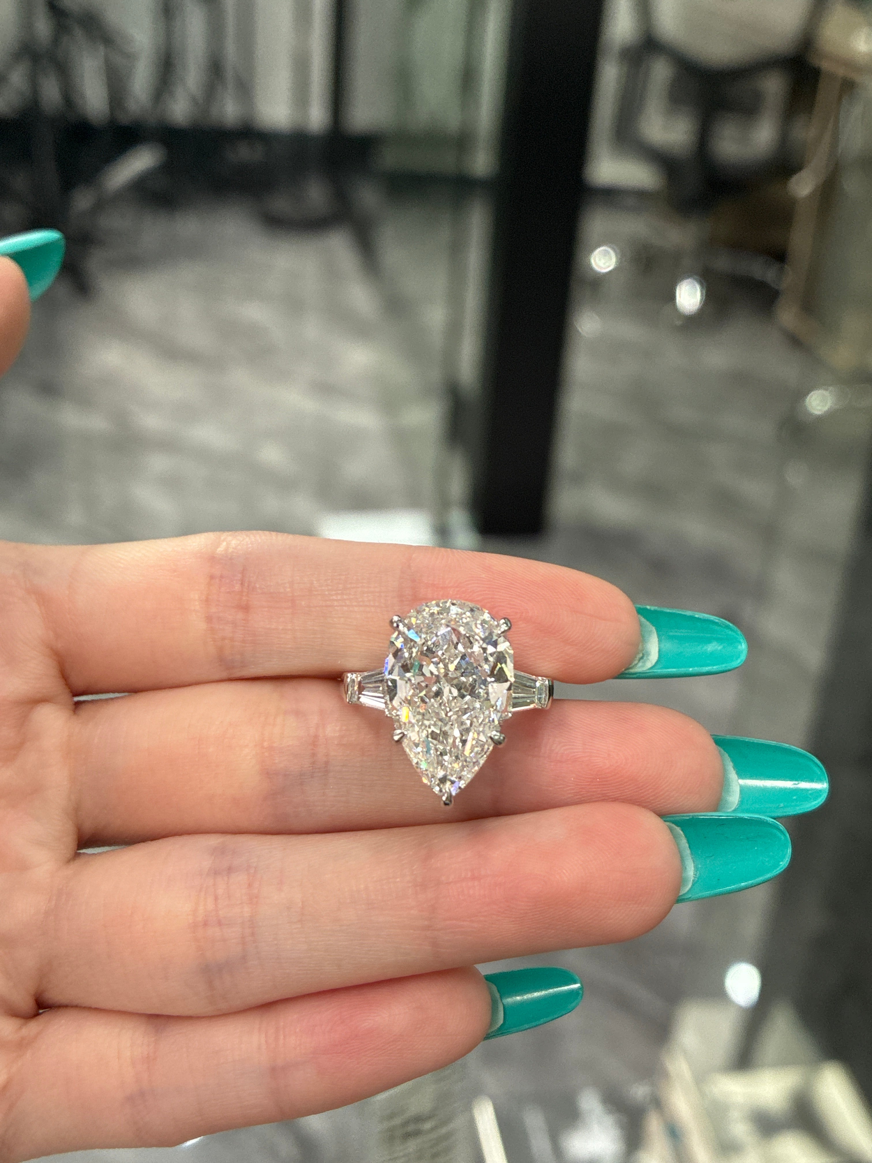 Deposit For vIncespadavecchia 14k solid white gold three stones design, 5carat pear center stone E VVS1 with 1.50ct round side stones