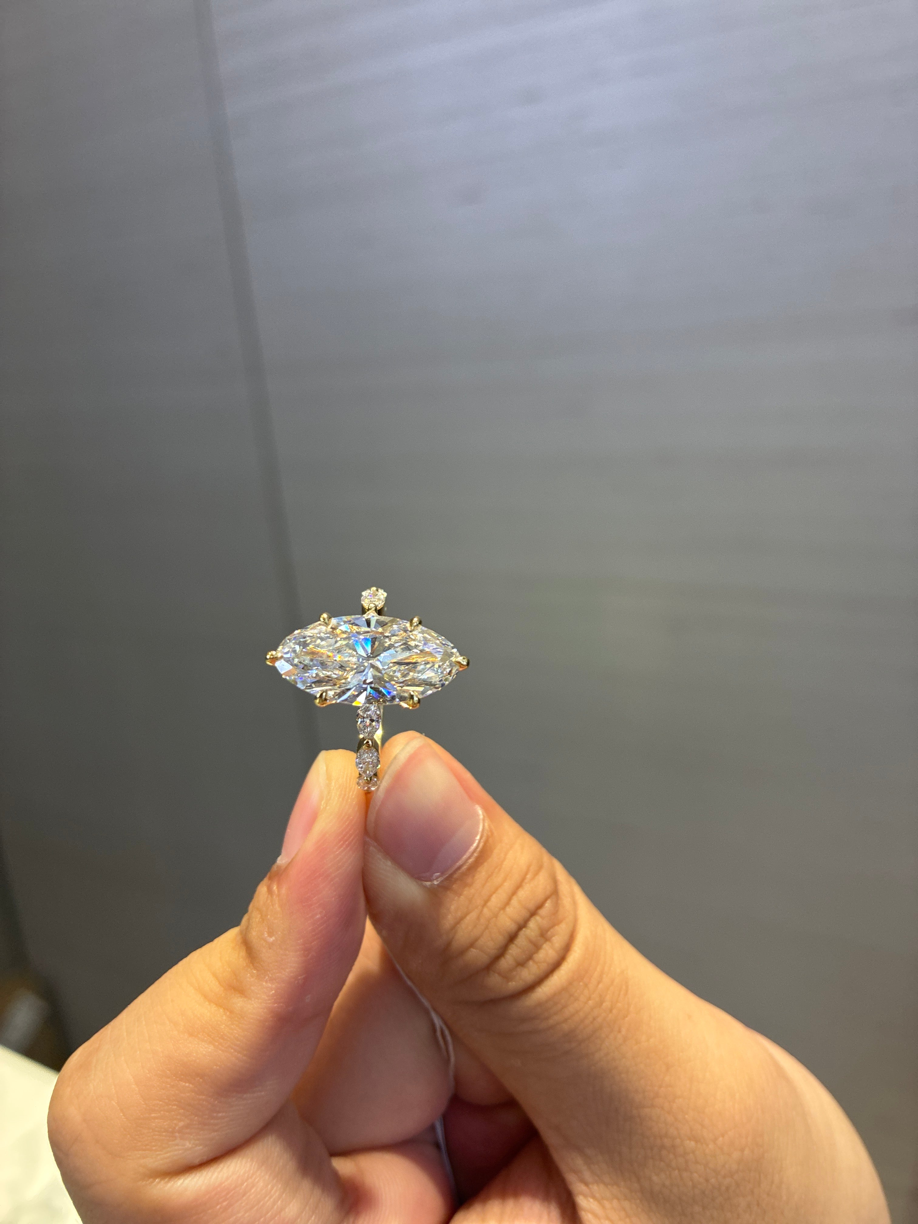 For Ms.Molly78979 5.02ct/1p 1.062ct/24p 18k gold Ring