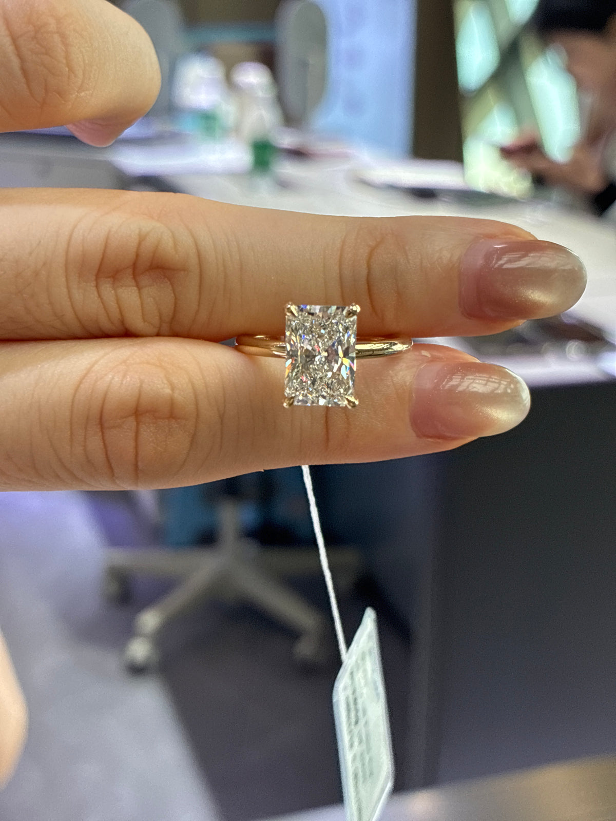For Raquel 14K radiant ring, E/VVS2, 3.080ct