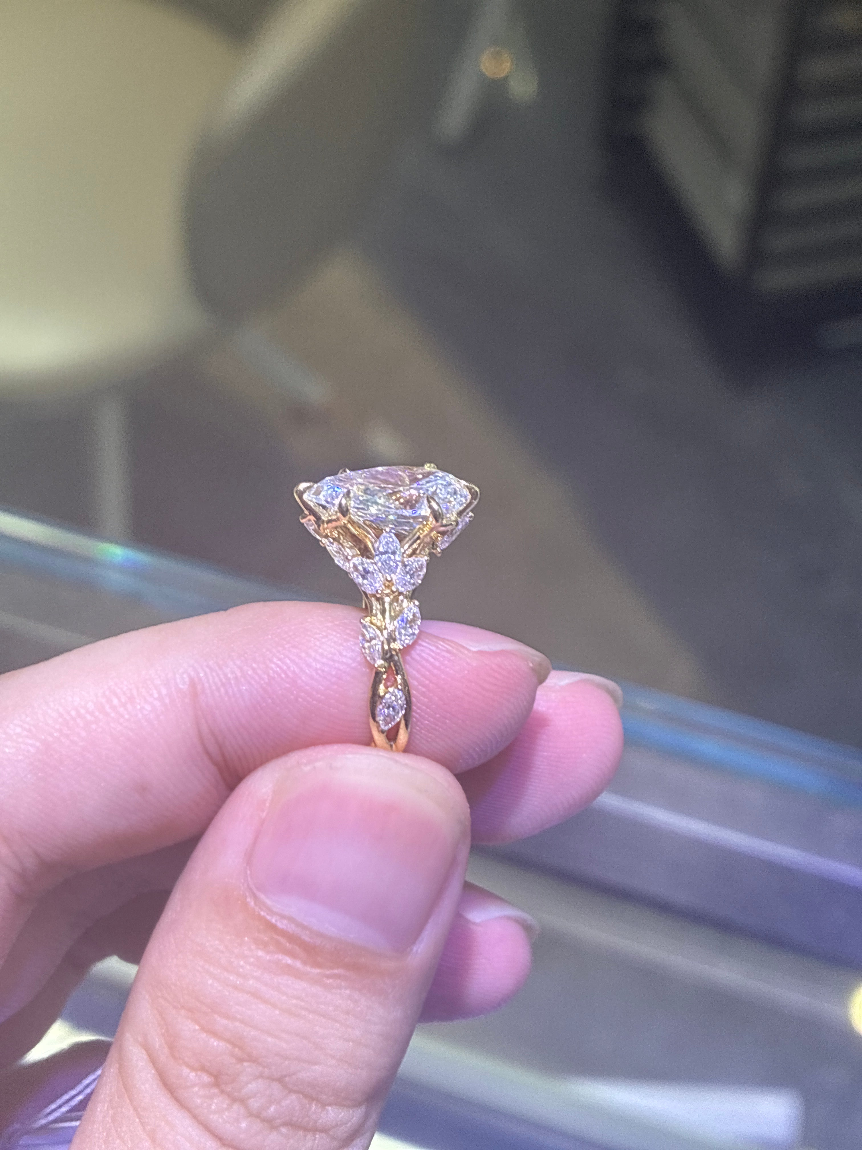 For sueallen90, deposit for 3ct pear cut E/VS1 side stone 0.93ct 14k yellow gold