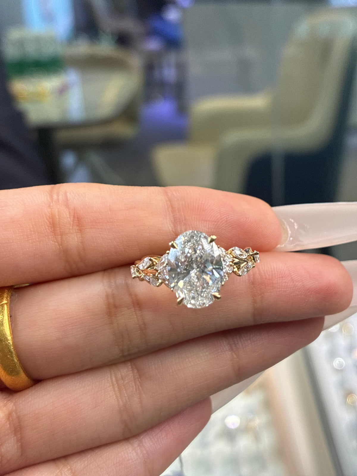 Remaining 50% Banlance for Miss.Goff, 14k yellow gold, 3ct oval cut center stone, 0.9ct side stones, E/VVS2