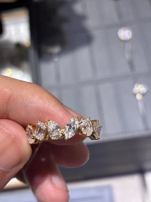 14k white gold, pear-shaped/marquis/round, 1 carat customized band