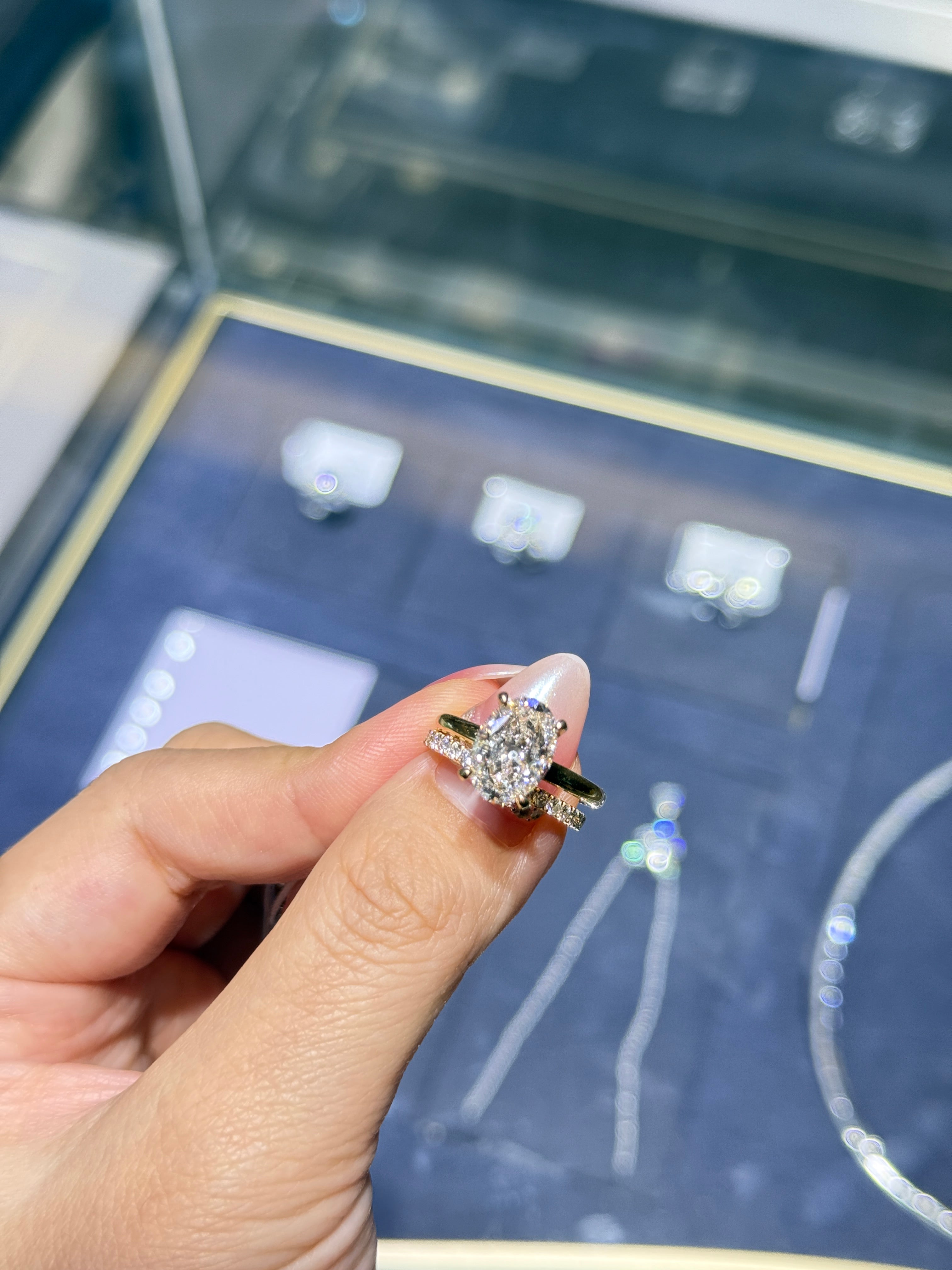 Payment for TacoBoutmakeupandLIFE to pay (3.284ct Oval Hidden Halo Engagement Ring+0.507ct open band/E,VVS2)