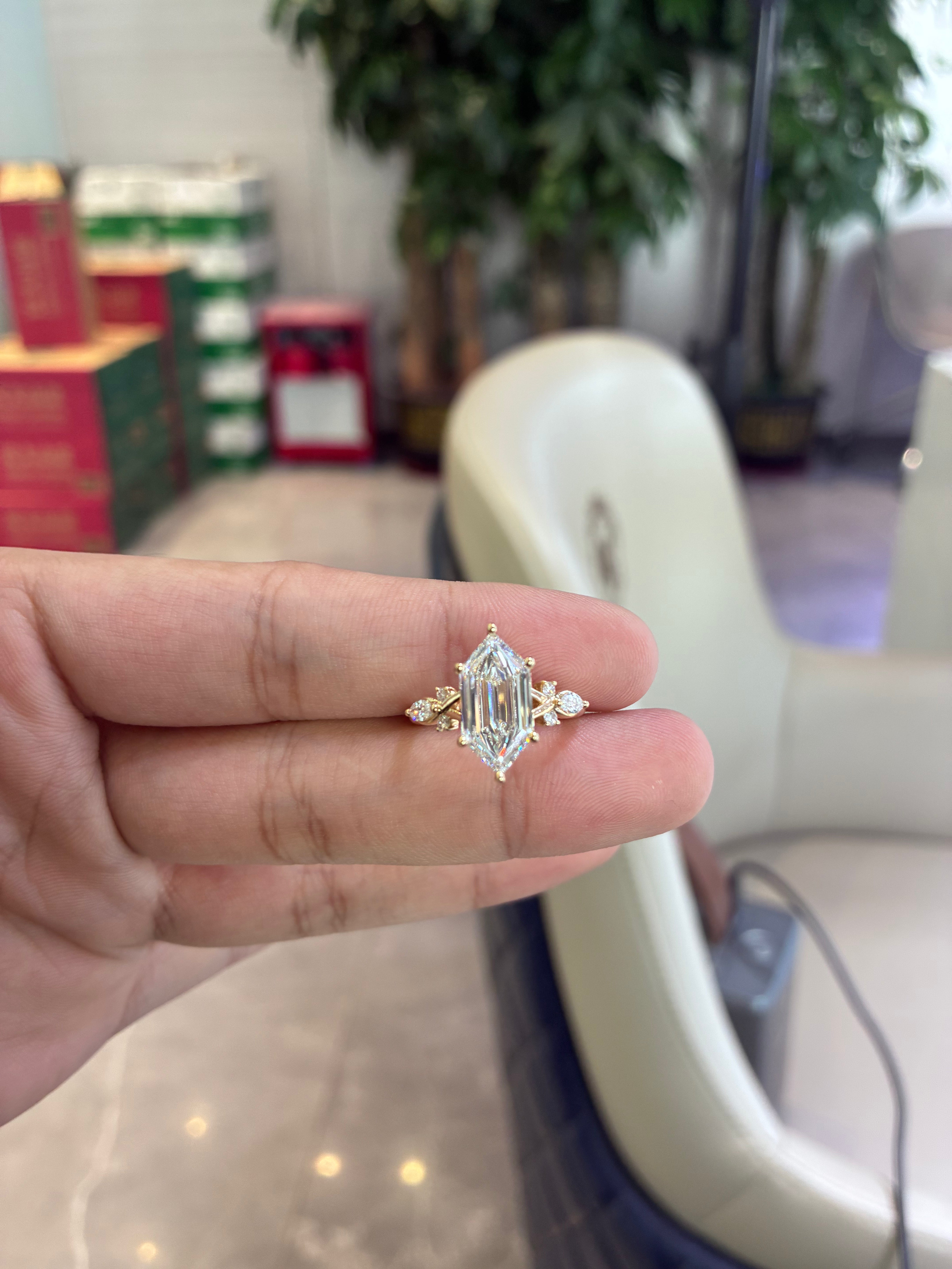 For Trinatrilll 14k yellow gold ring with 3ct diamond And 0.242ct side stone