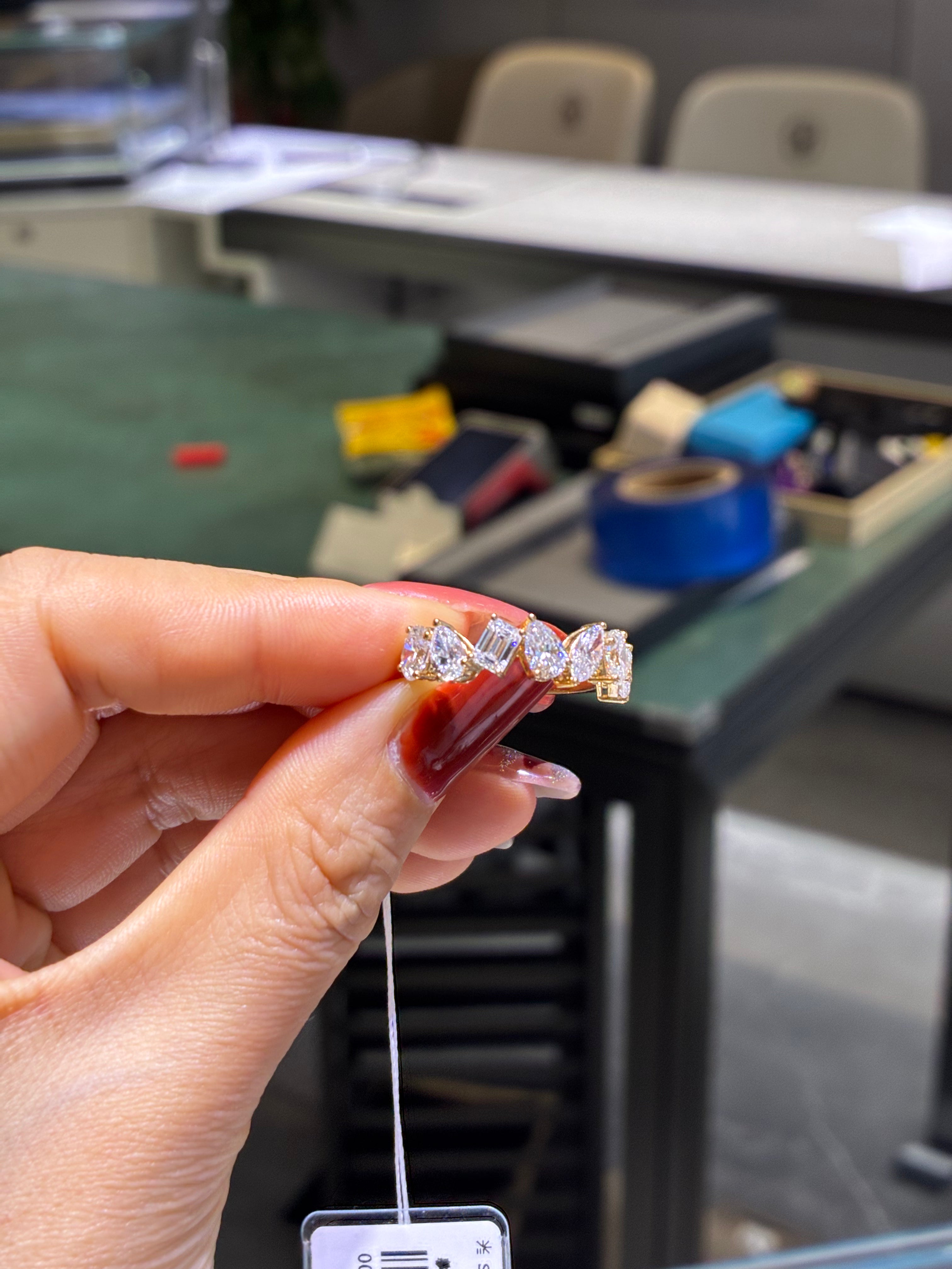 Multiple shapes band