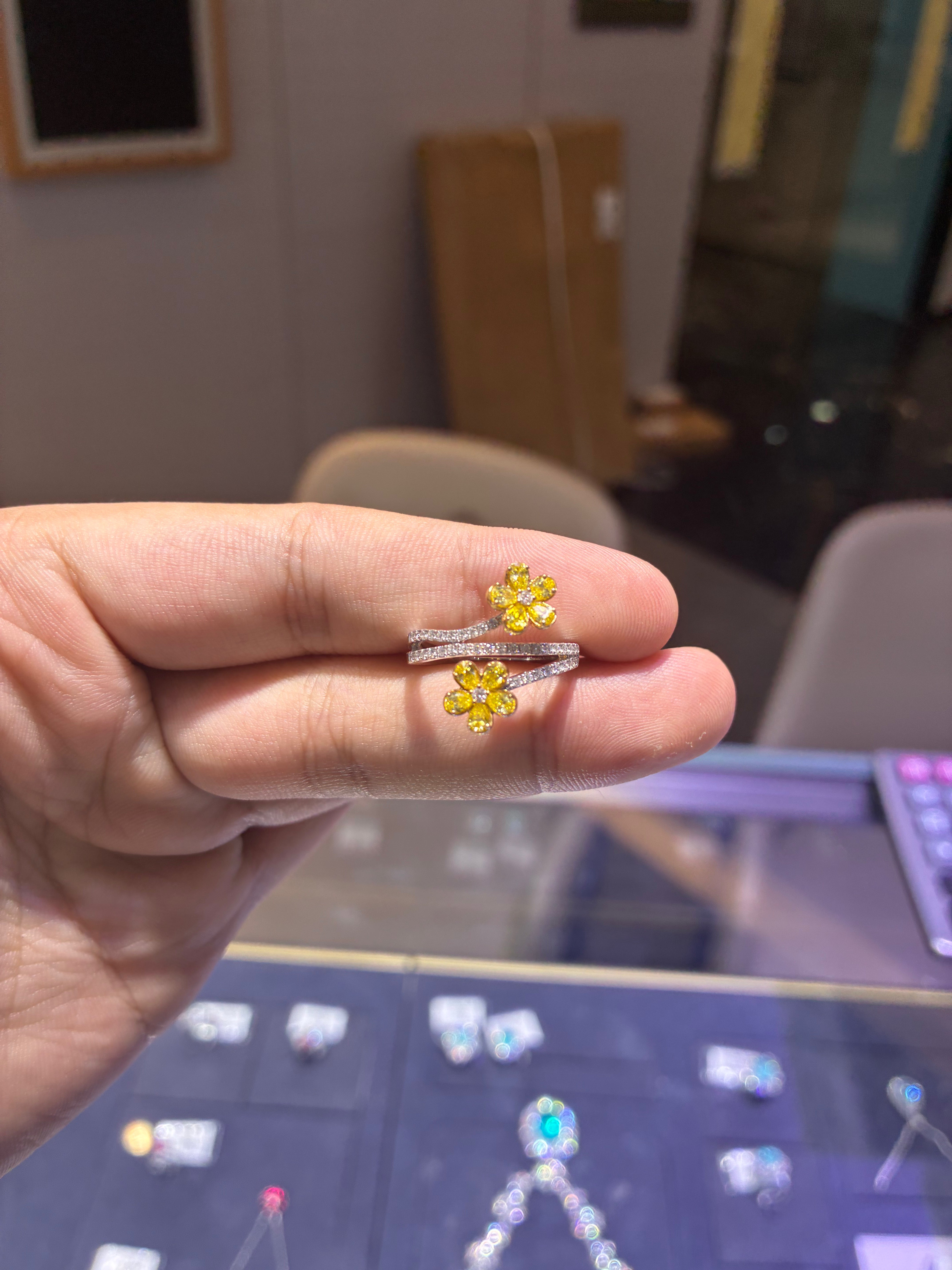 Deposit For Glory 18k white gold ring with yellow diamonds(0.804ct)And yellow diamond flower earrings (total 3ct yellow diamonds)