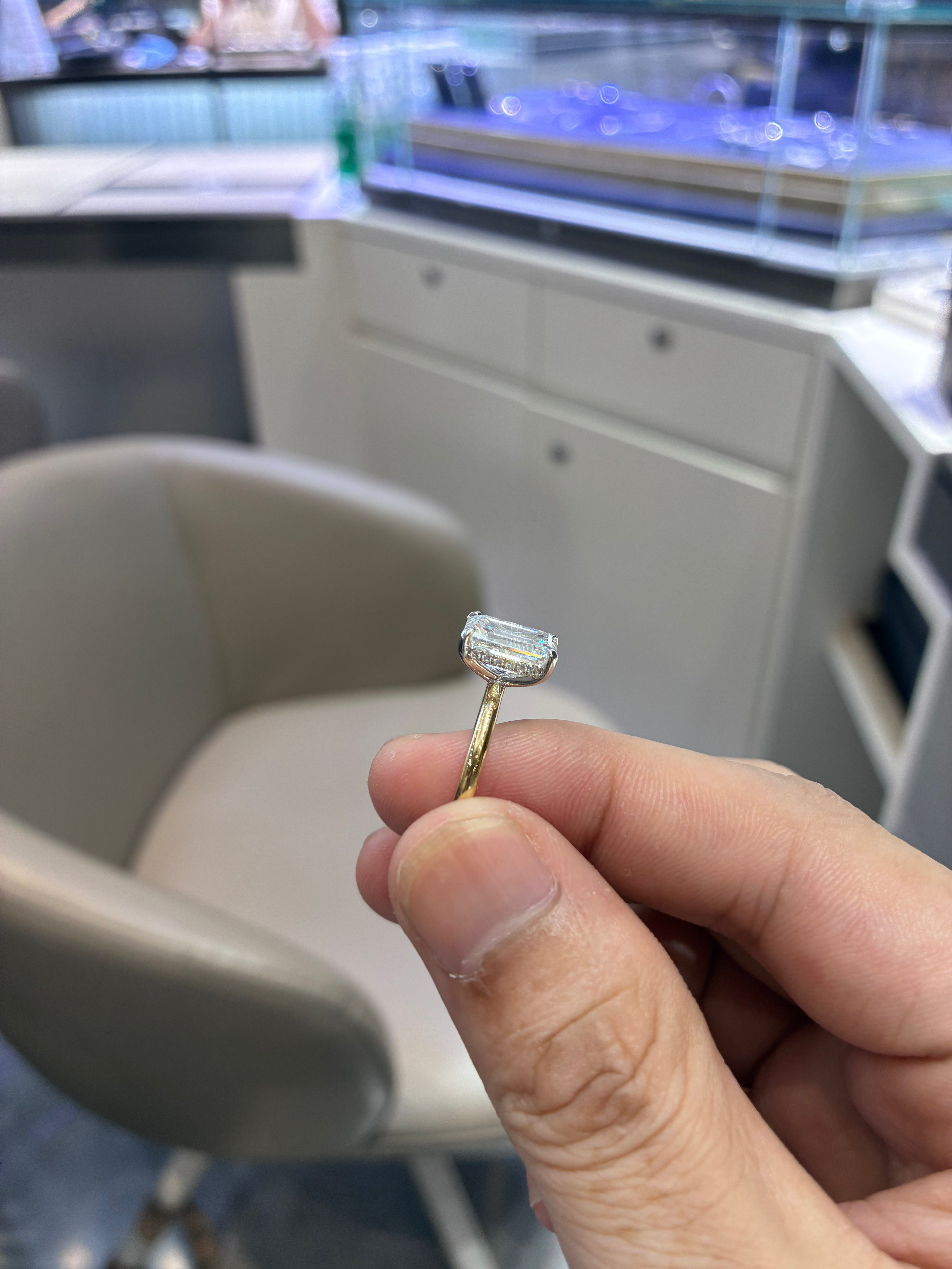For Jada (18k yellow gold and white gold 3.1ct Emerald cut) Deposit