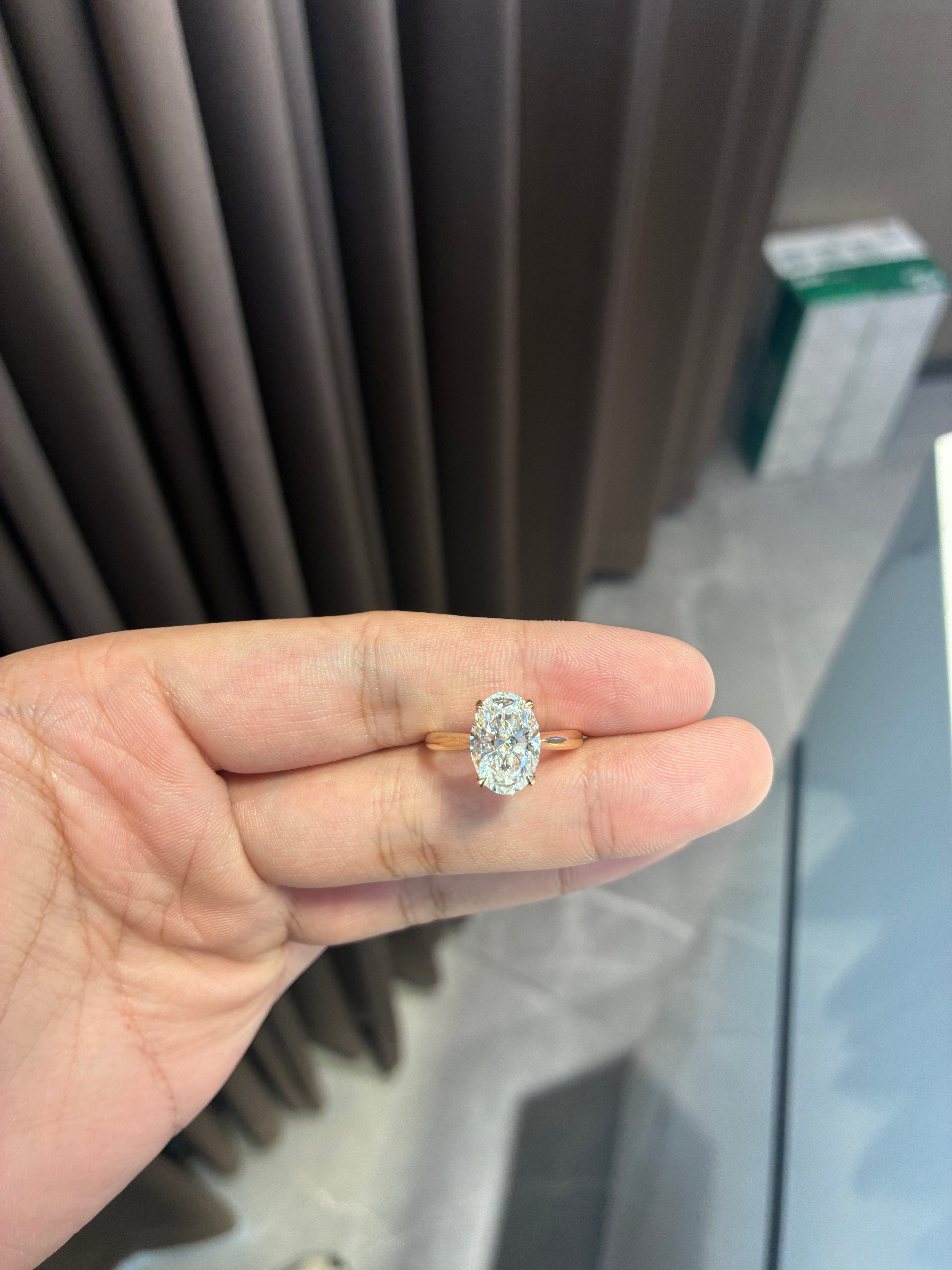 Deposit For Katy 18k yellow gold ring with 3.5ct E vvs2 main oval diamond