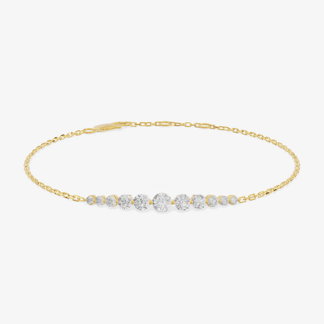 Round Bracelet (1/10 ct. tw.) in 18K Yellow Gold
