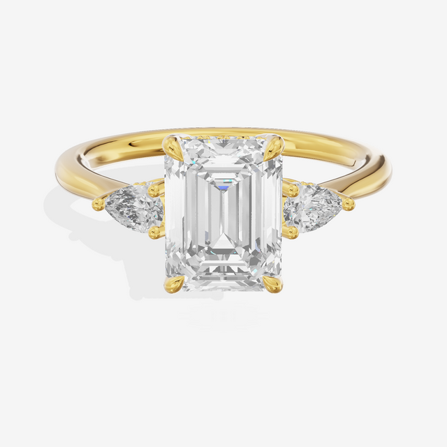Petite Vowsae Three Stone Emerald Engagement Ring (1/4 ct. tw.) in 18K Yellow Gold