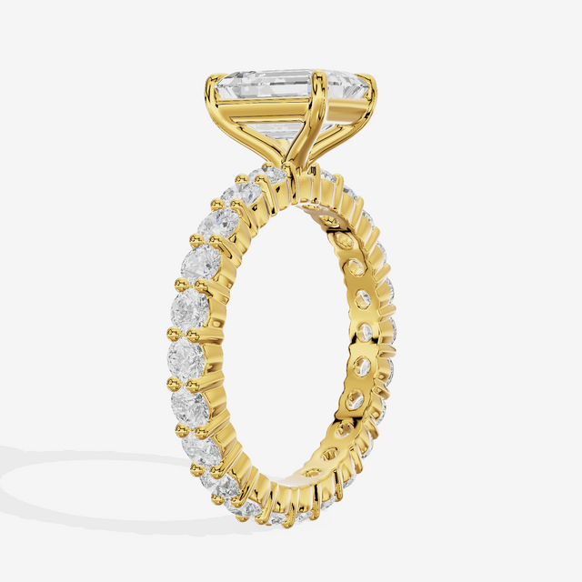 Vowsae Emerald Eternity Ring (3/4 ct. tw.) in 18K Yellow Gold