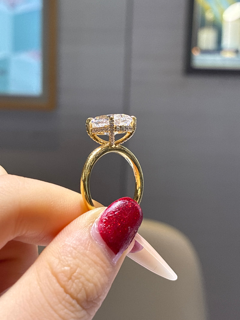 For Diah yellow 18k gold E/vvs2 main stone 5.01ct side stone 0.266ct