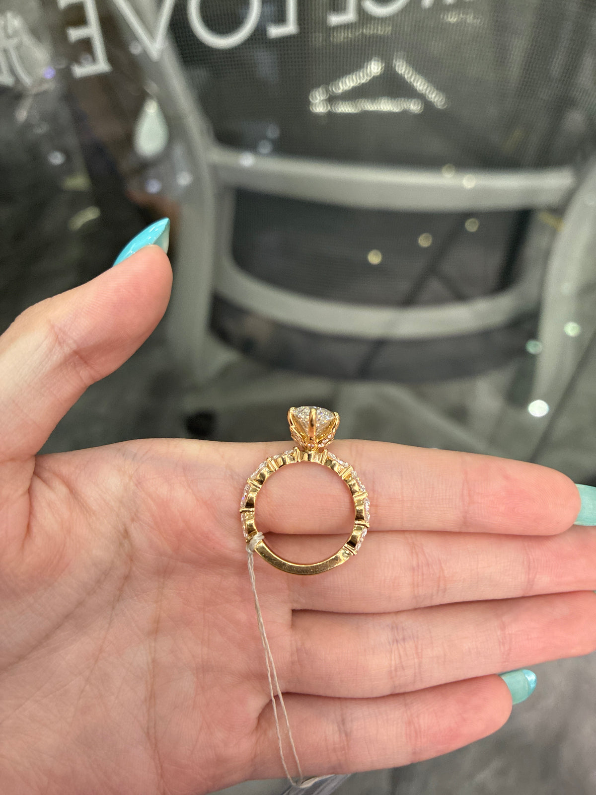 For Keileealexisxo 14K yellow gold 5.02 Moval E VS1 with 1.062ct side bubble stones ring