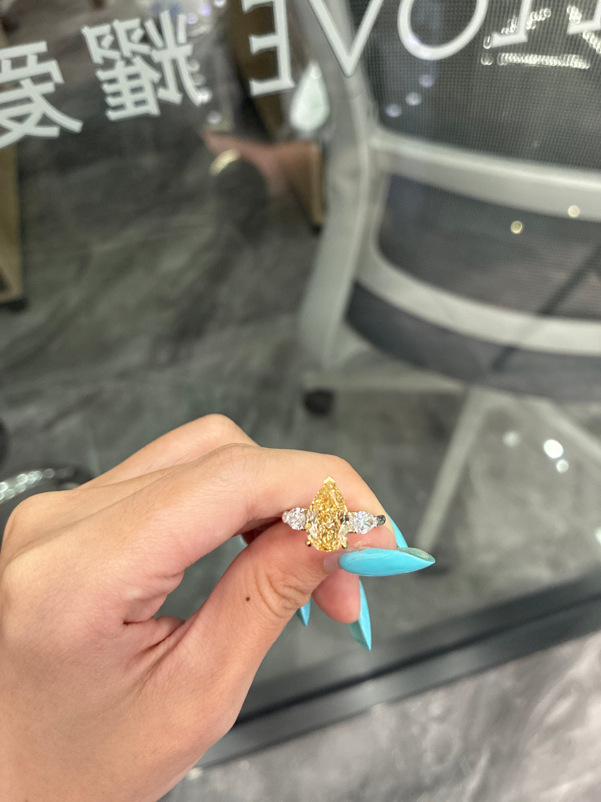 Deposit For Tammy 14K 1carat with 0.603ct side stones and hidden halo
