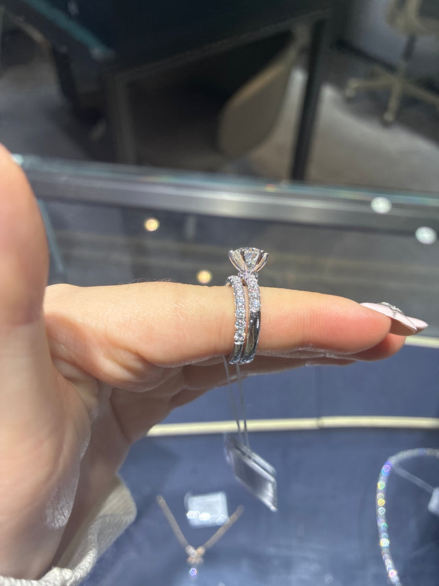 18k engagement ring2.46ct + band0.51ct