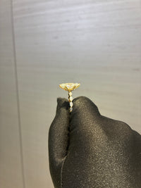 For SKYLA 5ct marquise E-VS1 18k gold