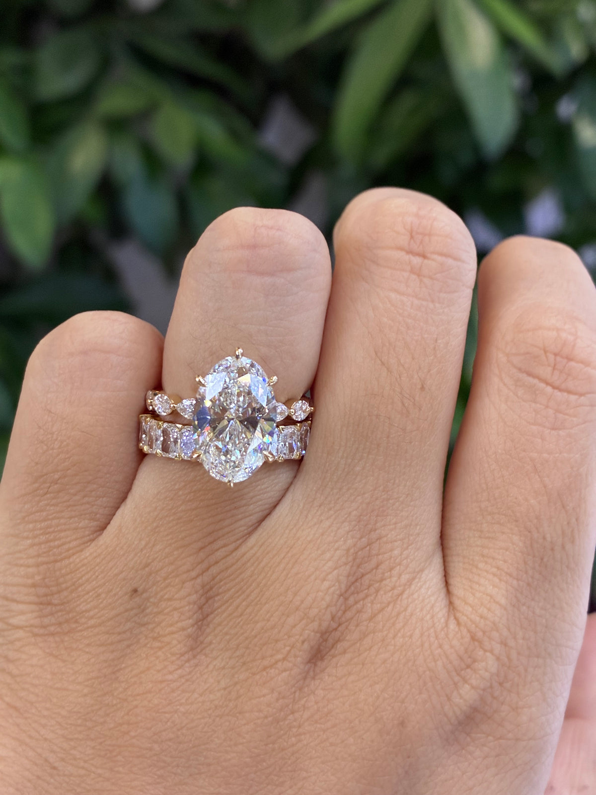 For Maddie, Bridal set, 5.01 Oval with 0.897ct sidestones Engagement Ring in 14k yellow gold + 4.525ct Full Radiant Eternity Band in 18k yellow gold