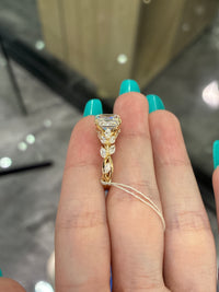 For jininguyen 14K solid gold 3.56ct Ascher shape E VVS2 with 1.022ct marquise side stones