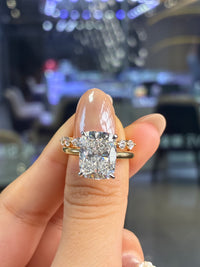 Remaining balance for NC :1️⃣14k yellow solid gold, 4.02ct elongated cushion cut diamond with E color and VVS2 clarity. Certificates: double IGI2️⃣14k yellow solid gold, 0.6ct total half eternity marquise band with 2.2mm width and 1.6mm thickness