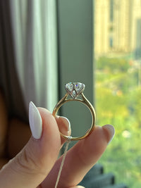 Deposit for Mamajehi$ 18K solid two tone, 3ct round E/VVS2 solitaire ring