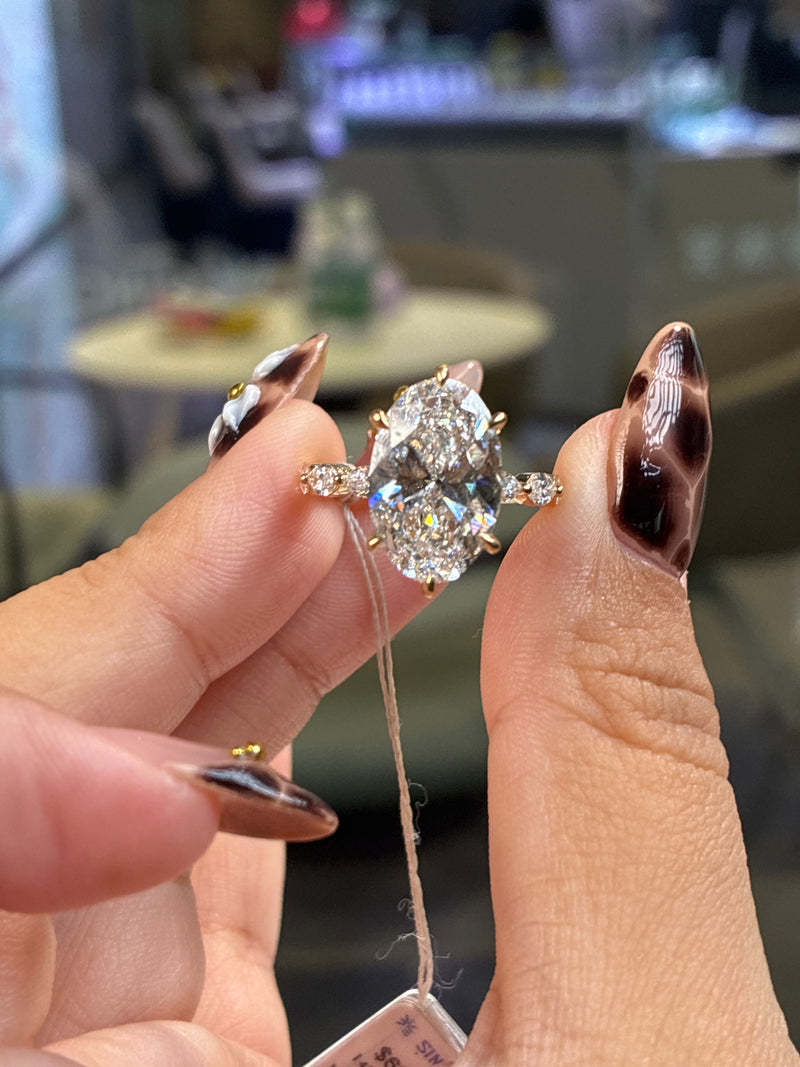 For Olivia 14k yellow gold 5ct E/vs1 with 0.897ct side stones