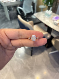 For Jane 14k yellow gold ring with E VVS2 2.010ct diamond And 0.464ct side diamonds