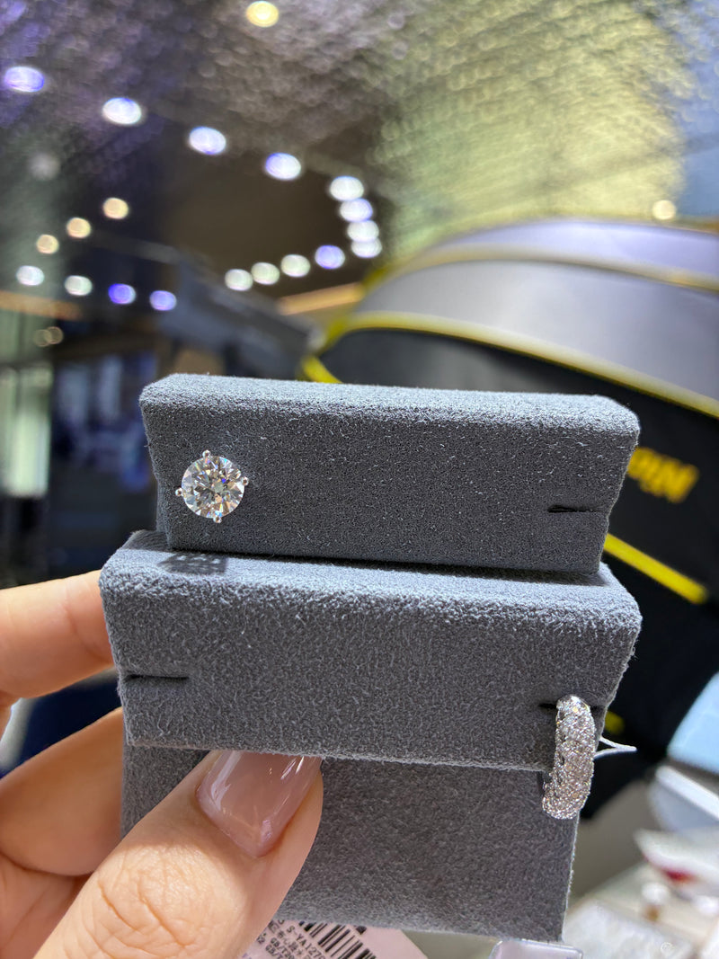 For Bolu, deposit for 2 sets of the Earrings(3ct round earrings studs+0.65ct earring hooks)