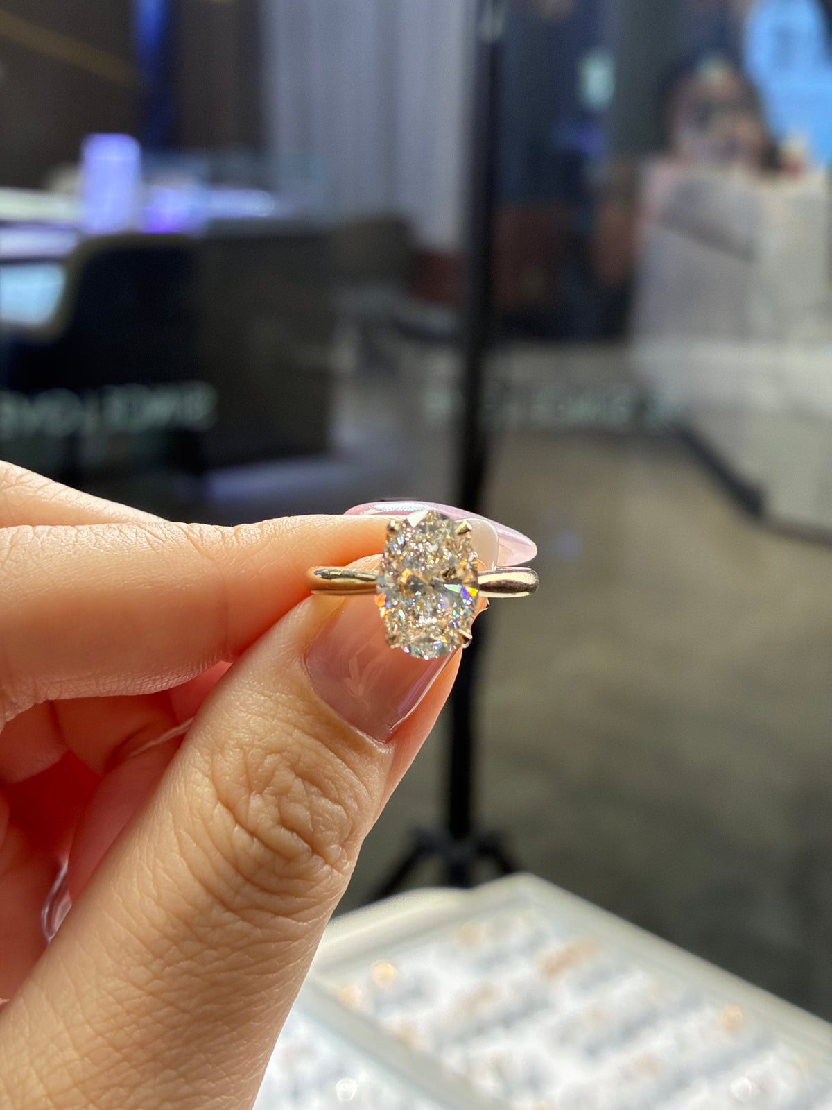 For Fl, 3ct Oval Engagement Ring, E/VVS2, in 14k yellow gold