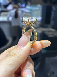 For cici 18k yellow gold radiant cut with hidden pave E/vs1 main stone 5.05ct side stone 1.05ct
