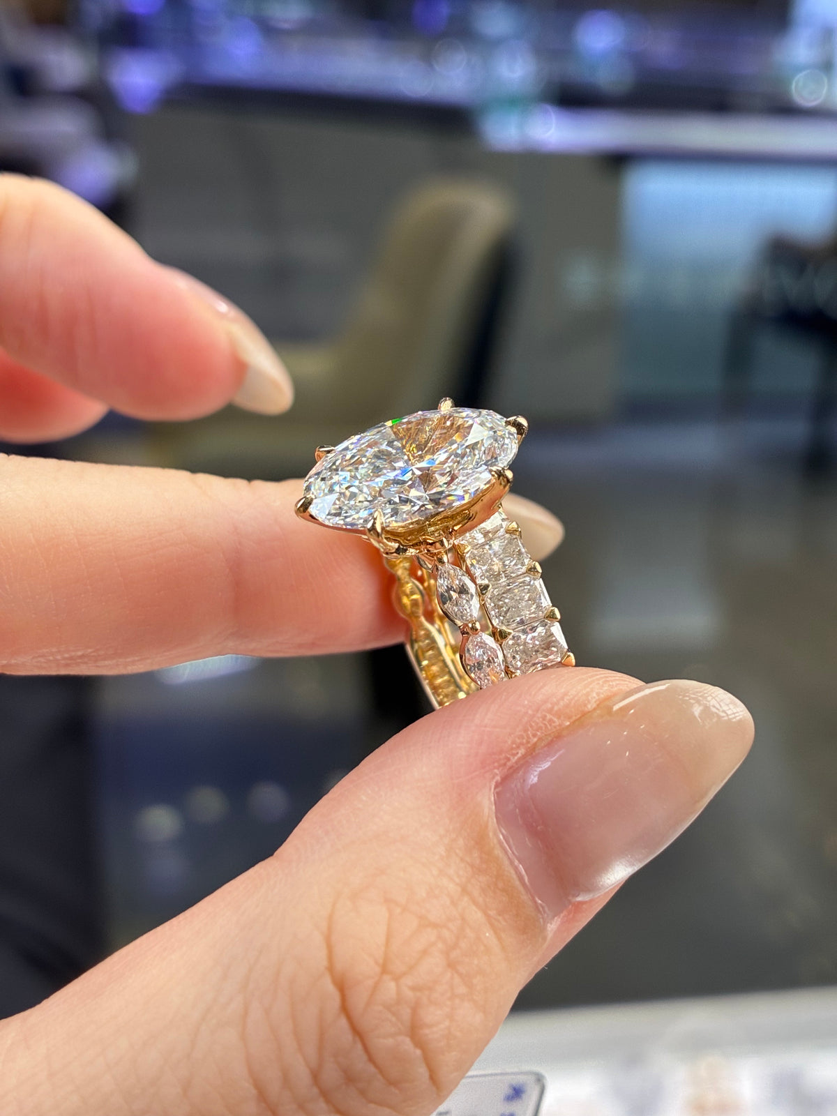 For Elaine, deposit for Bridal Set, 1️⃣ 5ct Oval Solitaire with 0.897ct sidestones Engagement Ring, E/VS1, in 14k yellow gold 2️⃣ Total 4.7ct Radiant Full eternity band, DE/VS-VVS, in 14k yellow gold