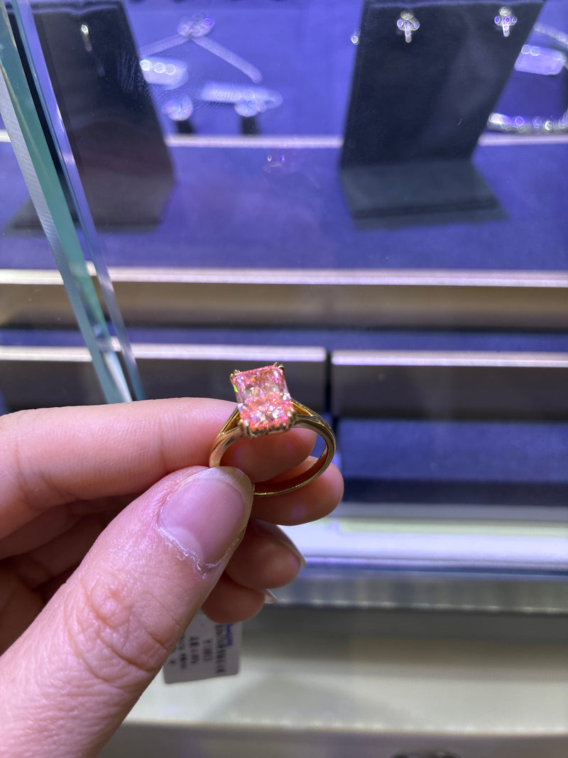 For becki9622 （18K gold, 3.02 carat pink radiant cut）