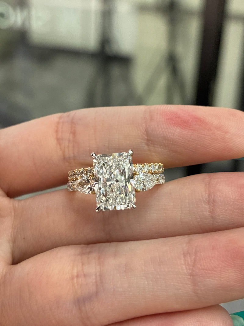 Deposit For Paula 14k solid white gold 3carat radiant E/VVS2 with 0.501ct sidestones, with 14K solid yellow gold open band 0.457ct pear&0.328ct