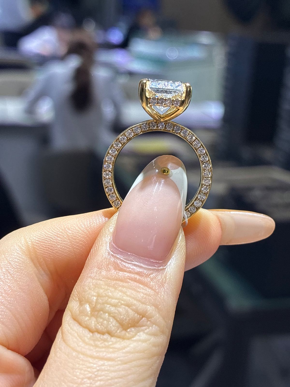For cici 18k yellow gold radiant cut with hidden pave E/vs1 main stone 5.05ct side stone 1.05ct