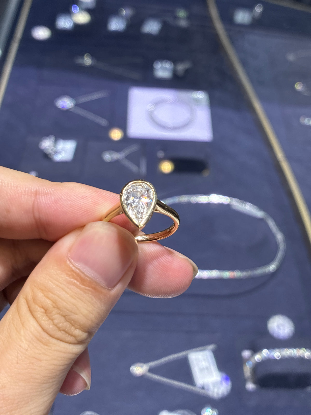 For James,14k yellow gold main stone pair cut 2.06ct E VS1
