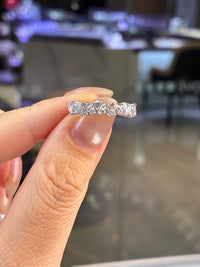 Deposit for Keyla🦋14k two tones design, 5ct pear shaped with E/VVS2, tulips setting + 14k yellow gold, half eternity, pear and round mixed band