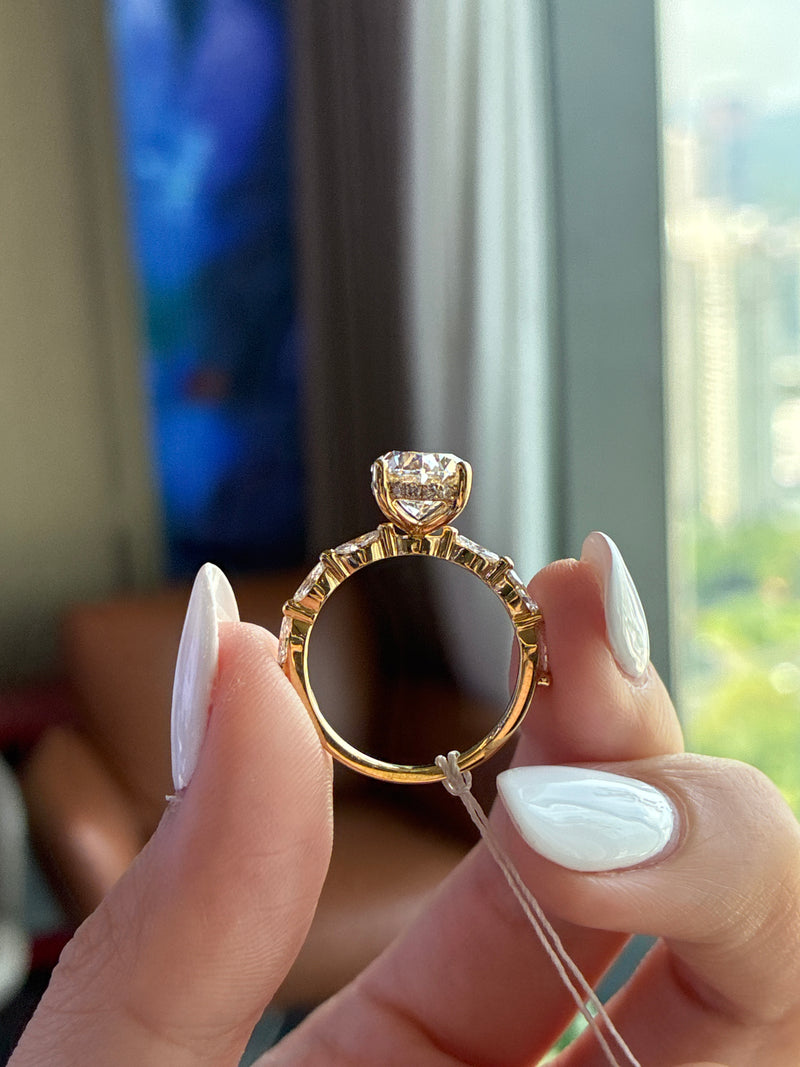 For Pamebnzm 18k solid yellow gold 3.08ct oval E VVS2 with 0.611ct marquise&hidden halo