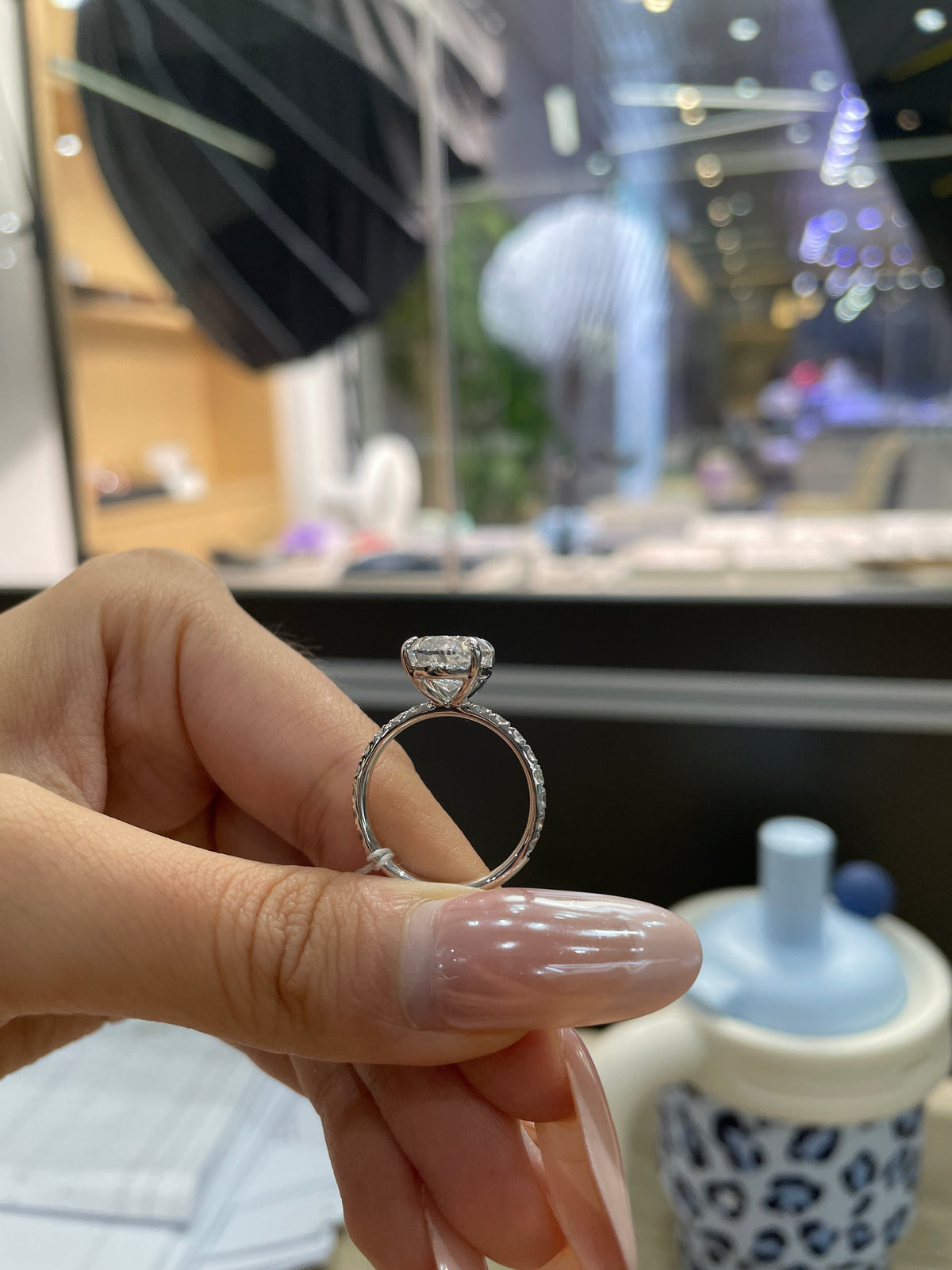 Deposit for mra4mra, 14k yellow gold, 5ct main stone, change the band into radiant cut ring’s band, E/VVS2