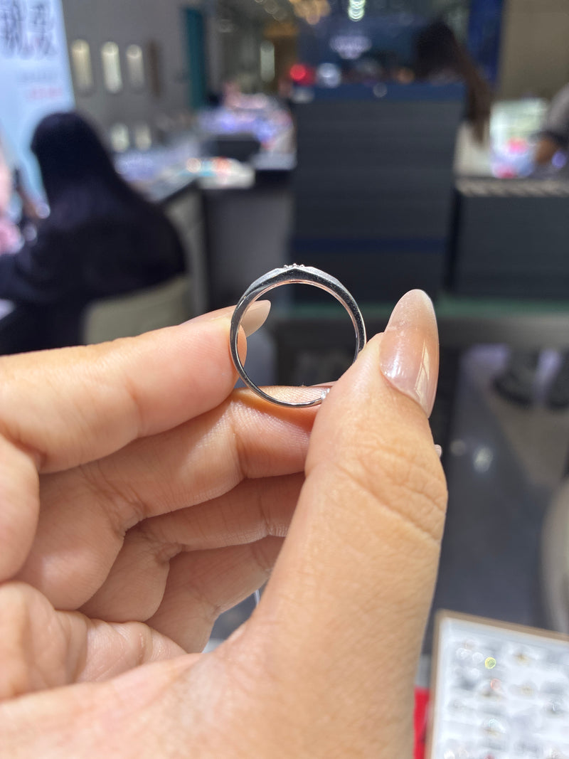 Deposit For Hanabibeh 18k band 0.045ct