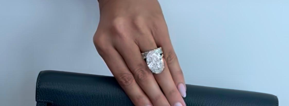 For Sandra, Upgrade for Wedding ring hidden halo+gallery rail Pavé (Bridal set in Platinum 950: Engagement ring 17.09ct oval shape center stone E/VS2 + Emerald full eternity band ring, 50 points each stone, D-E/VS-VVS )