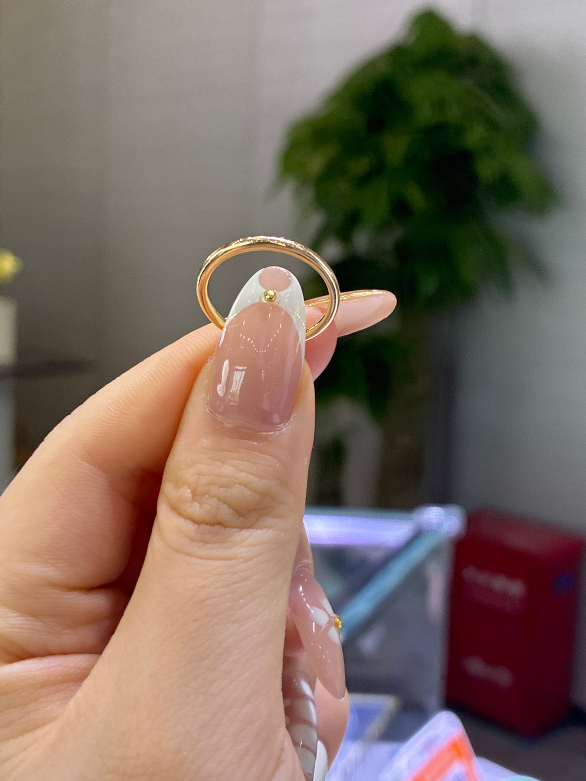 For kokess simple band 14k gold