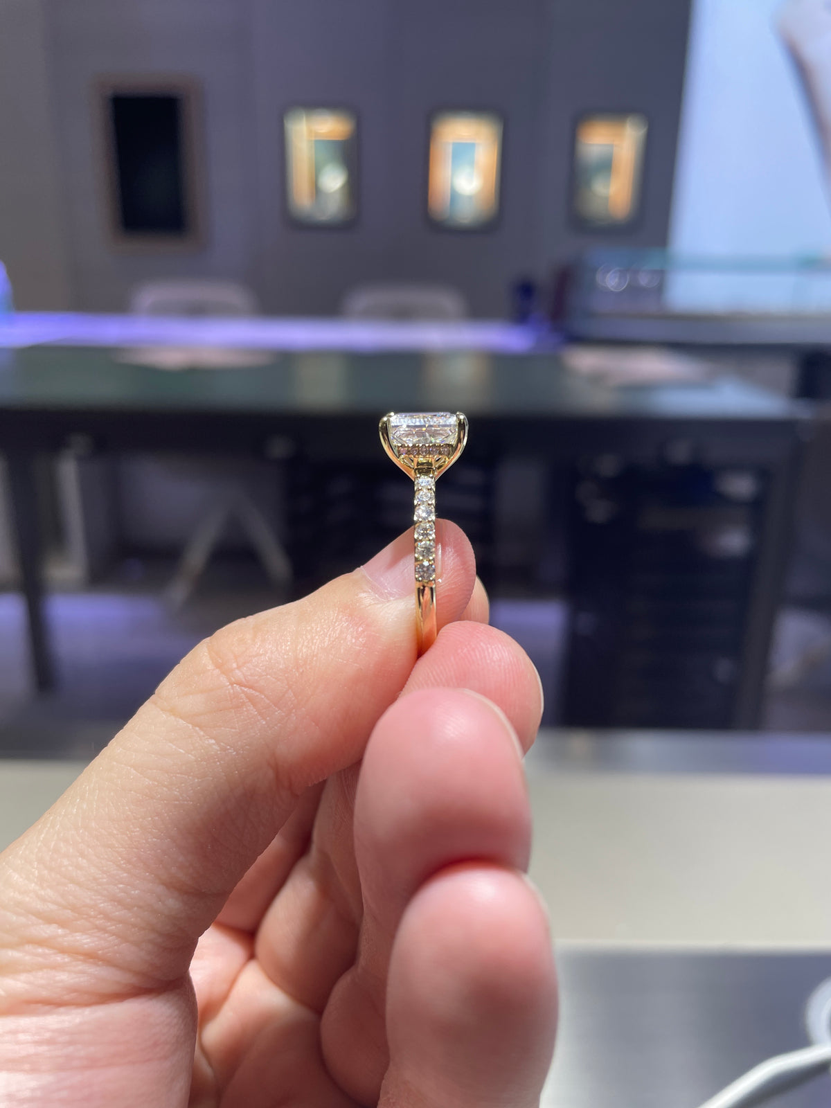 Retainer for mimikins Cathedral High Setting Princess Cut Solitaire Wedding Ring |14K solid white gold| 3.010ct Princess cut| E/VVS2| 32 Side stones for total 0.386ct | US Size 7