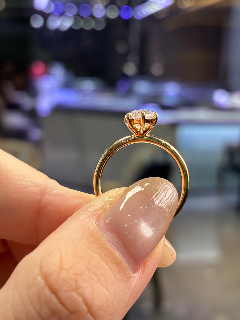 For Jeismary, 1.7ct Marquis solitarie engagement ring in 18k yellow gold, D/VS1