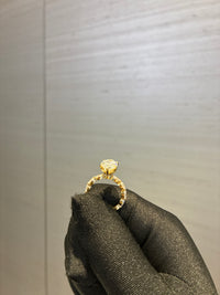For SKYLA 5ct marquise E-VS1 18k gold