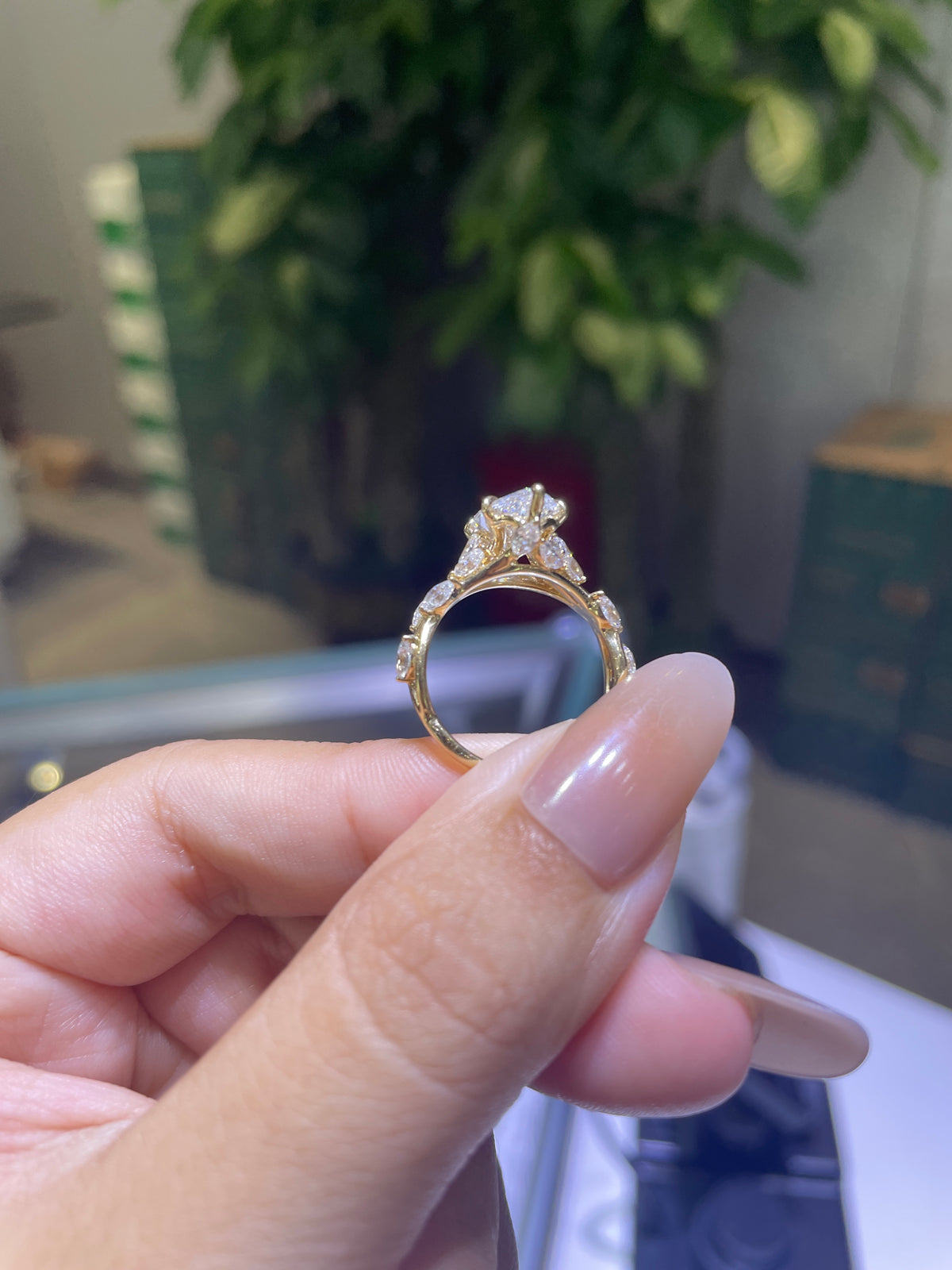 Deposit For 112123 14k 3ct marquise vines style with 1st side stones