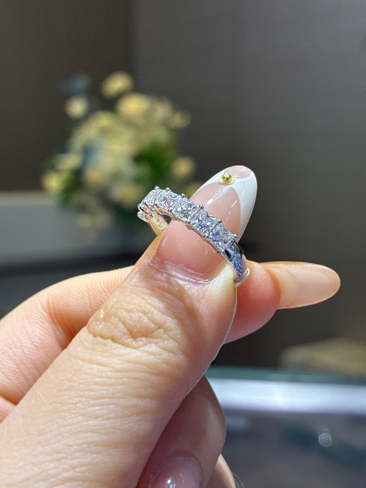 For Beverly 18k white gold D-E/vs,vvs  radiant cut half eternity band
