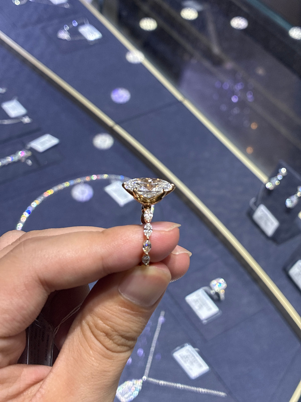 For Nina Navarro, This ring is 18k white gold main stone oval cut 5.01ct E/VS1 side stone 0.897ct Customize
