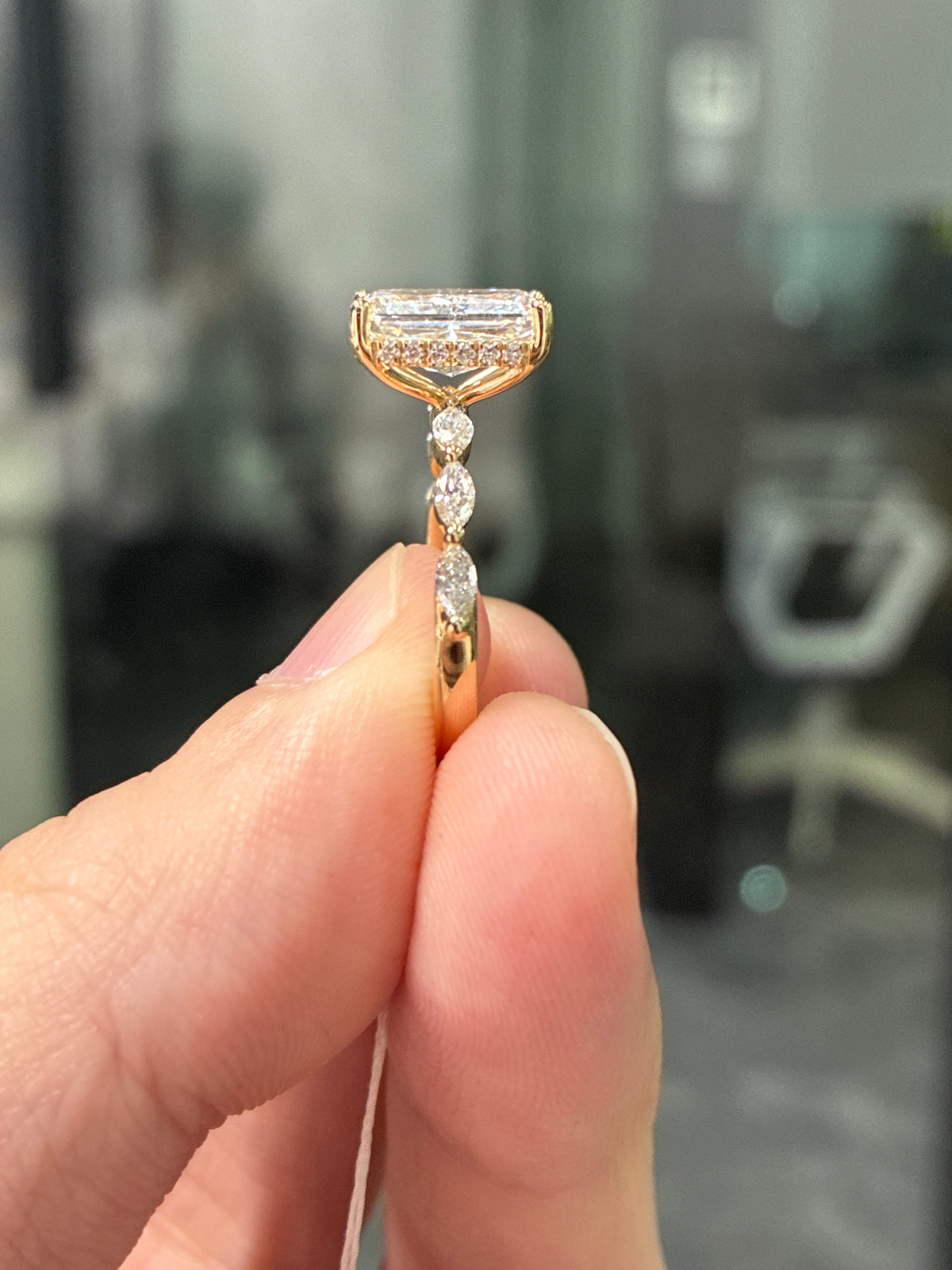 50% Retainer For.Mrs.jones//Bubble Band Radiant Cut Solitaire Diamond Ring
14K Solid white gold
2.53ct Radiant cut center stone 
D/VVS2
26 side stones for total 0.491ct
US Size 10.5